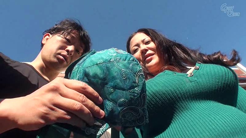 GVG-098 – A Son-In-Law After His MILF-In-Law’s Obscene Big Tits – Azusa Yagi Screenshot 2
