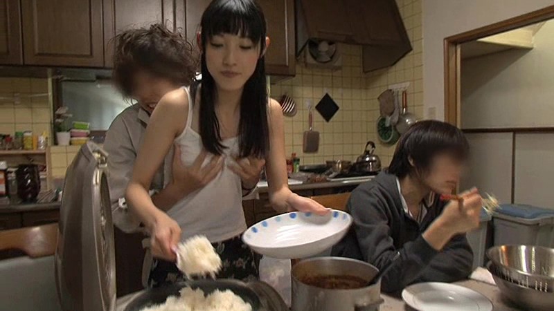 SDDE-385 – Creampie Sex With Her Ten Younger Stepbrothers Every Morning – Kana MORISAWA Screenshot 9